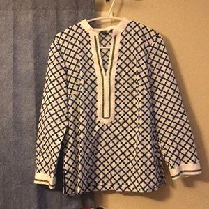Sams Fifth Avenue Blue and white patterned blouse